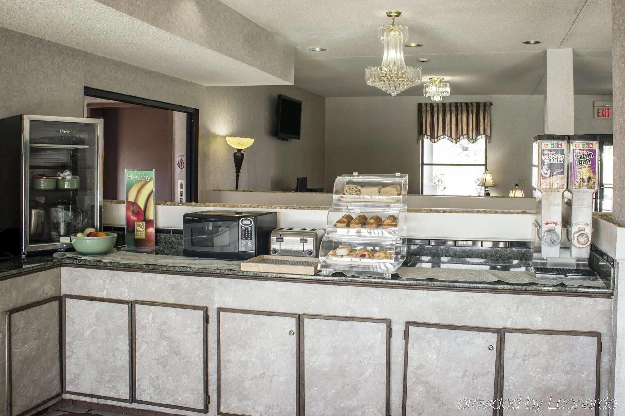 Отель Clarion Pointe Archdale Экстерьер фото