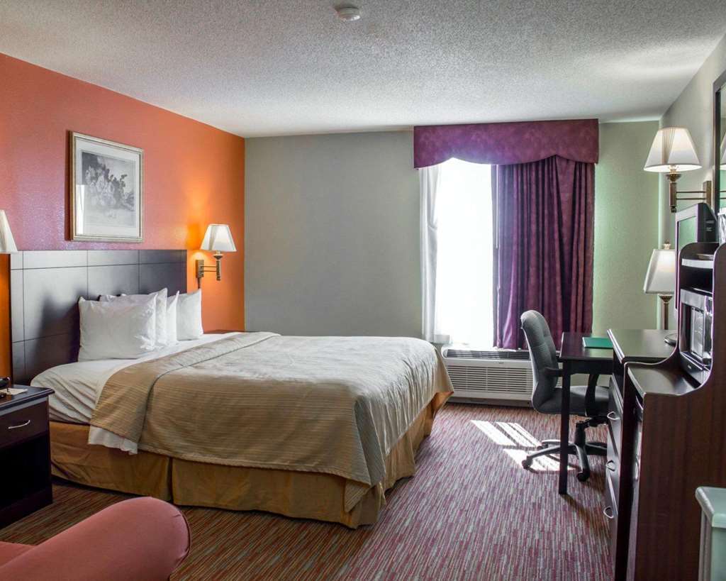 Отель Clarion Pointe Archdale Номер фото